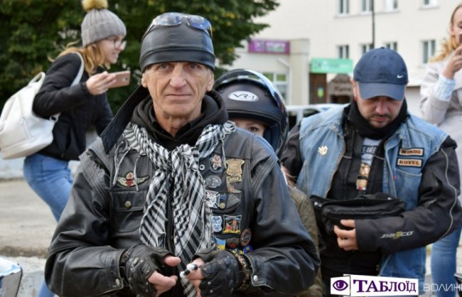 Байкери трьох країн зібралися в Луцьку, аби закрити мотосезон. ФОТО