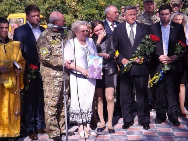 Делегація з Луцька відвідала лучан та волинян, які служать в зоні АТО. ФОТО