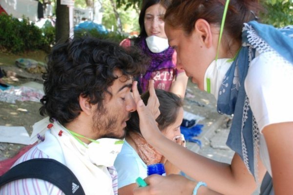 У Туреччині ‒ нові сутички між поліцією та демонстрантами. ФОТО