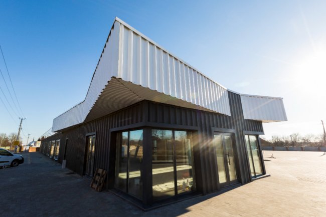 На новому ринку у Княгининку  відкривають кав'ярню. АНОНС*