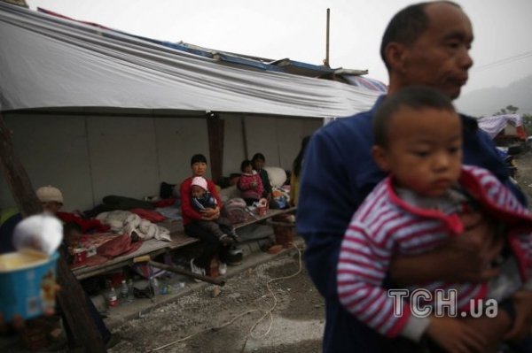 Китай очухується від землетрусів. ФОТО