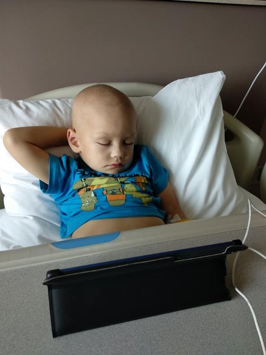 «Вже місяць, як не відчуваю твого запаху», — мама покійного Роми Гальчика