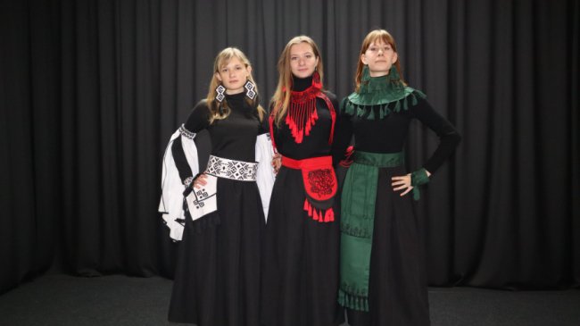 Студенти фахового коледжу у Луцьку представили три колекції одягу