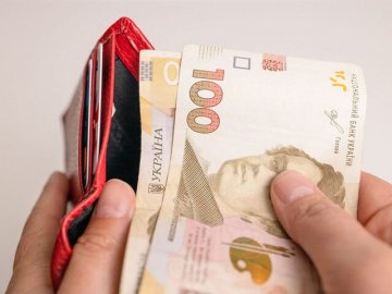 Як змінилися зарплати українців з початку війни