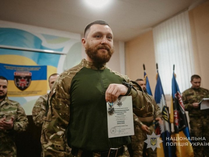 Волинські добровольці-поліцейські отримали нагороди на фронті