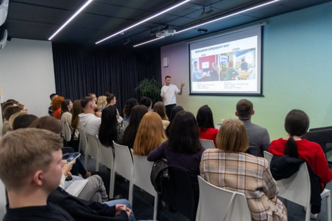 У Дія.Бізнес в Луцьку бізнесменів навчали маркетингу. Практичні кейси від учасників