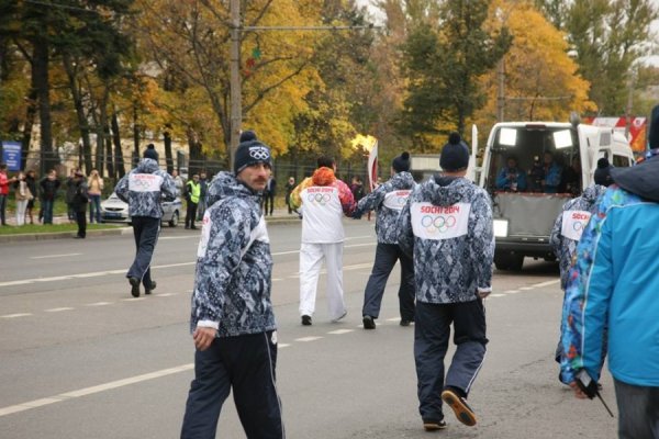Пригоди факела в Москві: Олімпійський вогонь учетверте згас. ФОТО. ВІДЕО