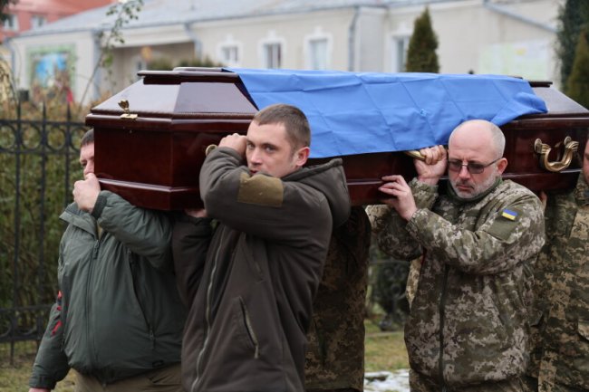 У Луцьку попрощалися з Героєм Андрієм Фещенком