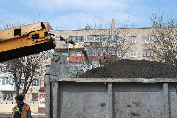 У Луцьку ремонтують дороги. ФОТО