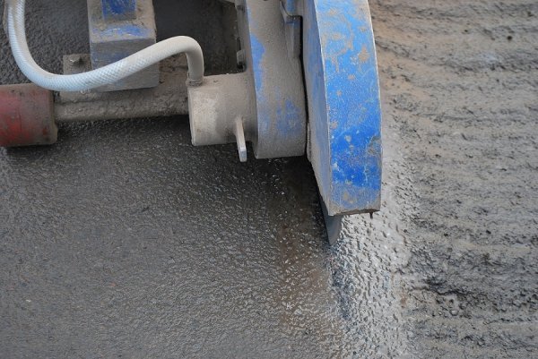 У Луцьку ремонтують дороги. ФОТО