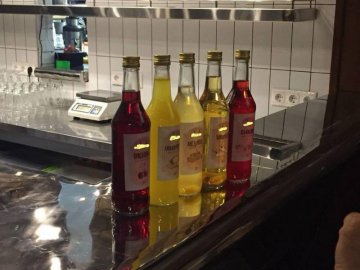 На Волині судили відомого ресторатора, який продавав фальсифікований алкоголь