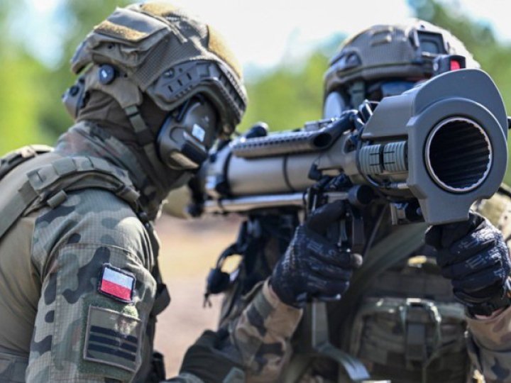 Польща збирається законодавчо дозволити своїм військовим збивати дрони рф над Україною 