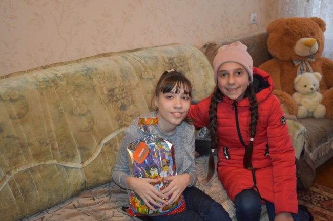 «Добро починається з тебе»: ковельські школярі готували подарунки для особливих діток. ФОТО