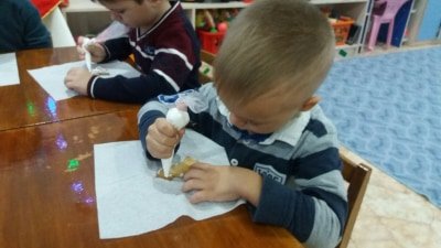 «Добро починається з тебе»: ковельські школярі готували подарунки для особливих діток. ФОТО