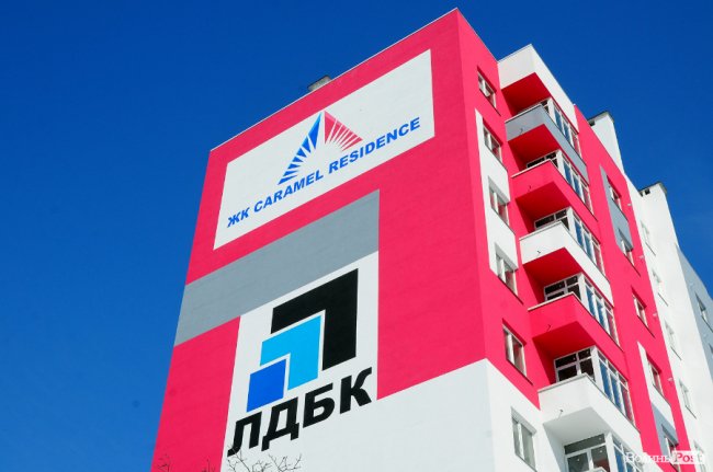 Cонячний фотозвіт з будмайданчика «Caramel Residence» у Луцьку*