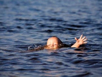 У ставку на Волині втопився 2-річний хлопчик 