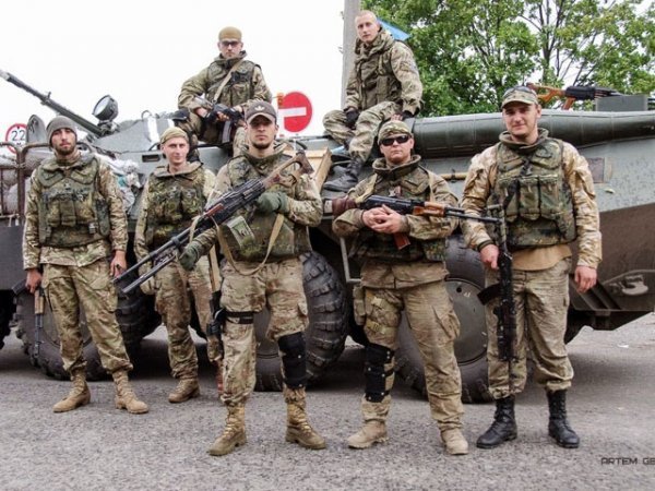 Парад військових у звільненому Краматорську. ФОТО. ВІДЕО