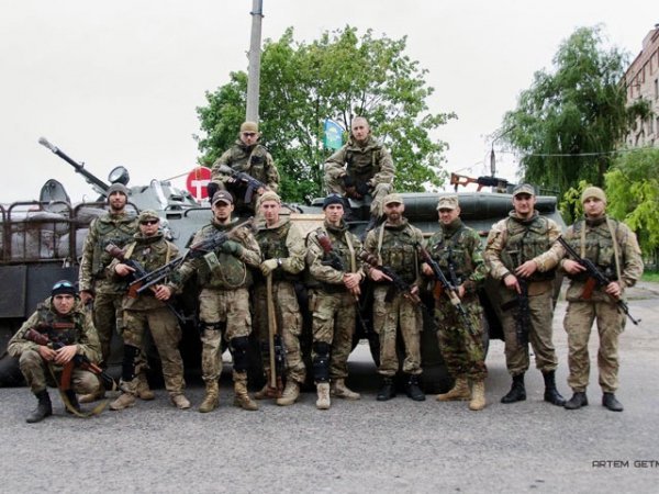 Парад військових у звільненому Краматорську. ФОТО. ВІДЕО