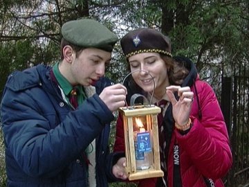 Пластуни передадуть лучанам Вифлеємський вогонь