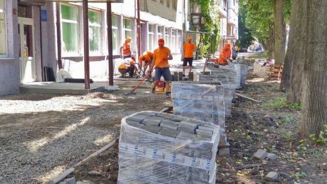 На проспекті Волі в Луцьку – нові дорожні знаки