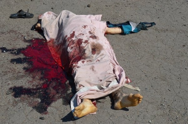 Бойовики з важкої техніки обстріляли овочеву базу, є загиблі. ФОТО. ВІДЕО