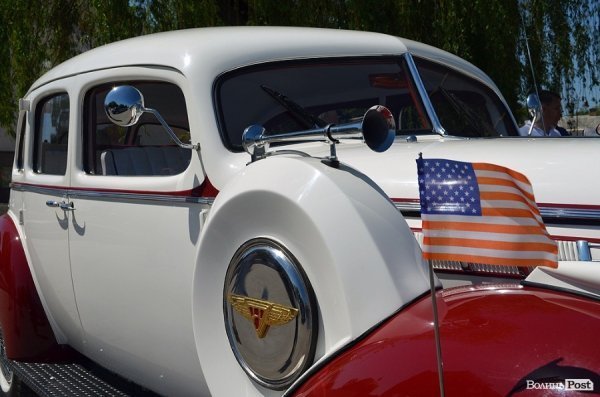 У Луцьку – виставка ретро-автомобілів. ФОТО