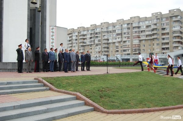 У День Прапора губернатор Волині говорив про місце України в Європі. ФОТО