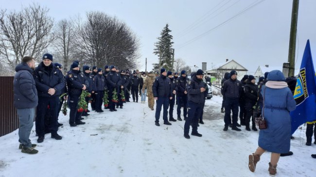 На Волині поховали 23-річну поліцейську, яка загинула у Львові під час теракту. ВІДЕО 