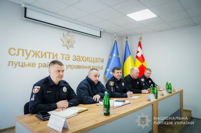 Поліція Волині поповнилася молодими офіцерами: відбувся розподіл випускників закладів МВС. ФОТО