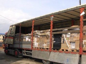 Через Волинь під виглядом «гуманітарки» ввезли товару на понад 26 мільйонів