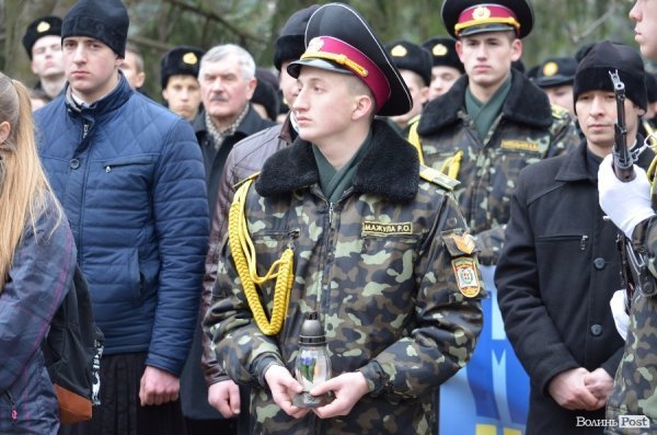 Герої не вмирають: піша хода Луцьком. ФОТО