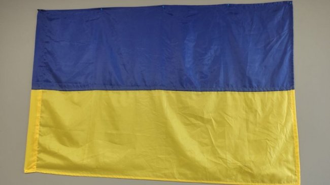 Пів сотні прапорів із подяками від бійців зібрали волинські волонтери штабу «Ангар». ВІДЕО