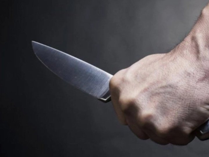 У Луцьку чоловік під час конфлікту вдарив ножем у груди знайомого