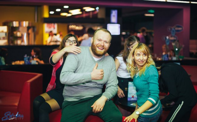 У StrikeCity привітали жінок. ФОТО*