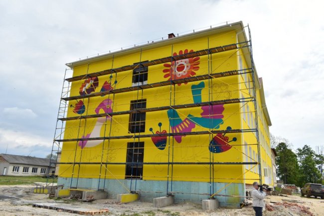 У селі на Турійщині до нового навчального року завершать будівництво школи. ФОТО