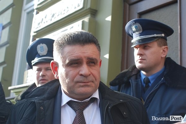 У Луцьку «Правий сектор» пікетує прокуратуру. ФОТО