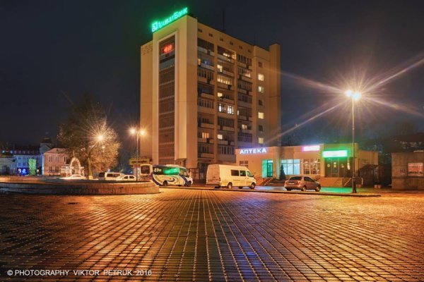 Опублікували вражаючі фото вечірнього Луцька