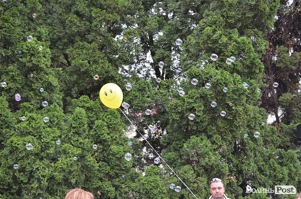 Фестиваль бульбашок у Луцьку. ФОТО