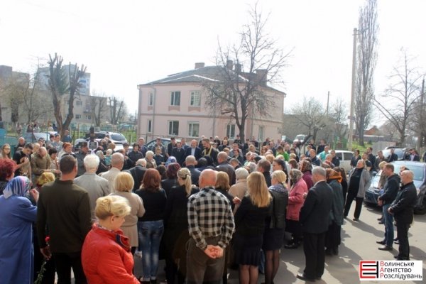 У Луцьк привезли тіло Героя Сергія Грибкова. ФОТО