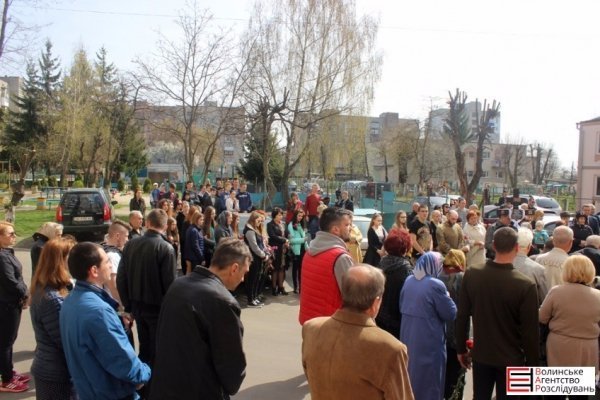 У Луцьк привезли тіло Героя Сергія Грибкова. ФОТО