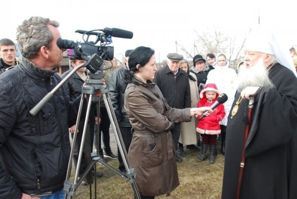 Луцьк оточать хрестами. ФОТО