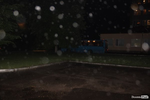 Як у луцьких лікарнях бомбу шукали. ФОТО