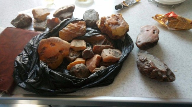 На Волині «накрили» мільйонну схему експорту бурштину