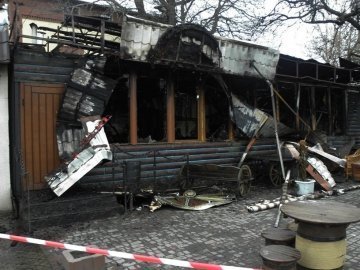 В Одесі згорів ресторан. ФОТО. ВІДЕО