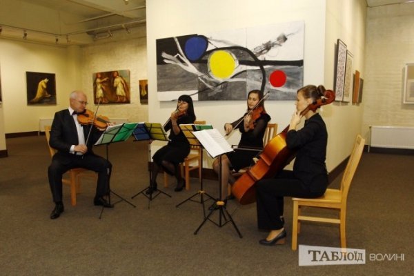 У Луцьку - виставка картин найкращих авангардистів України