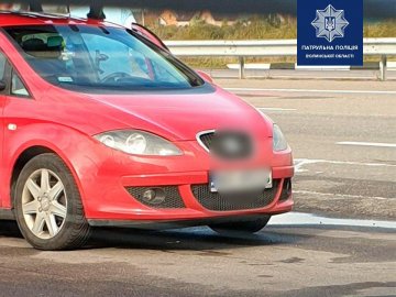 У Луцьку патрульні зловили «шумахера» з фейковими документами