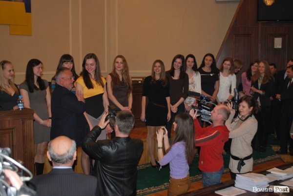 Нагородили волинських волейболісток