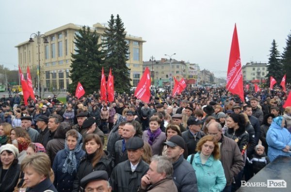 «Порошенківський» концерт у центрі Луцька. ФОТО
