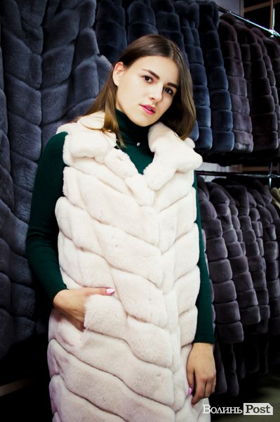 У Луцьку – новий магазин шкіри та хутра від турецького виробника*