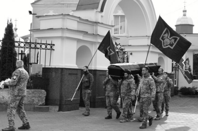 У Луцьку провели в останню дорогу Героїв Олексія Масурова та Богдана Ніколайчука. ФОТО